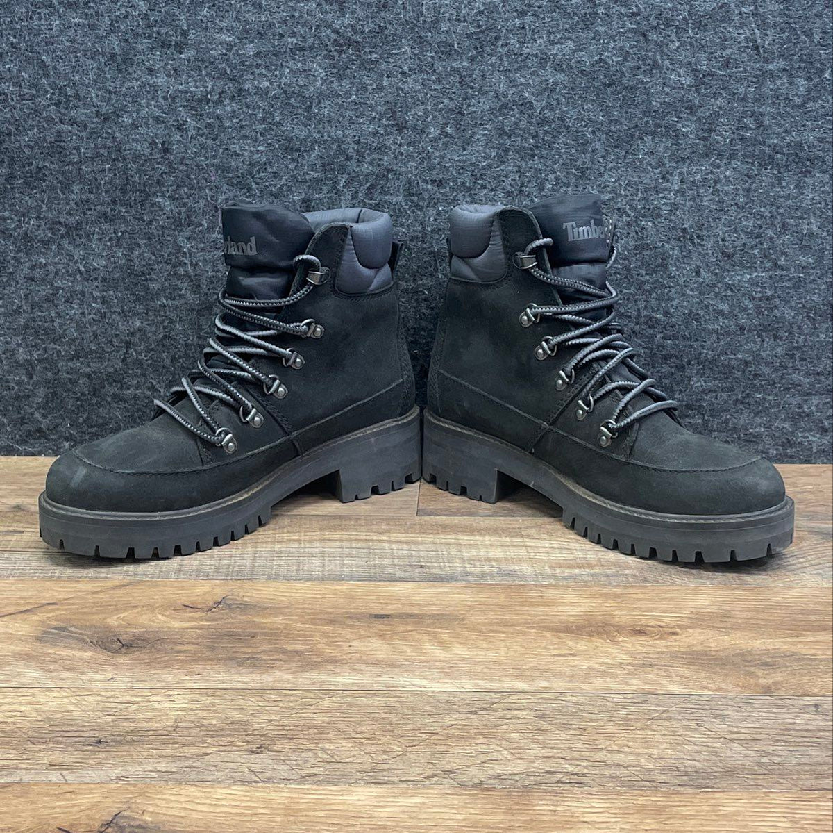 Timberland Sky 6-Inch Black Nubuck Leather Lace Up Boots Women's Size 7