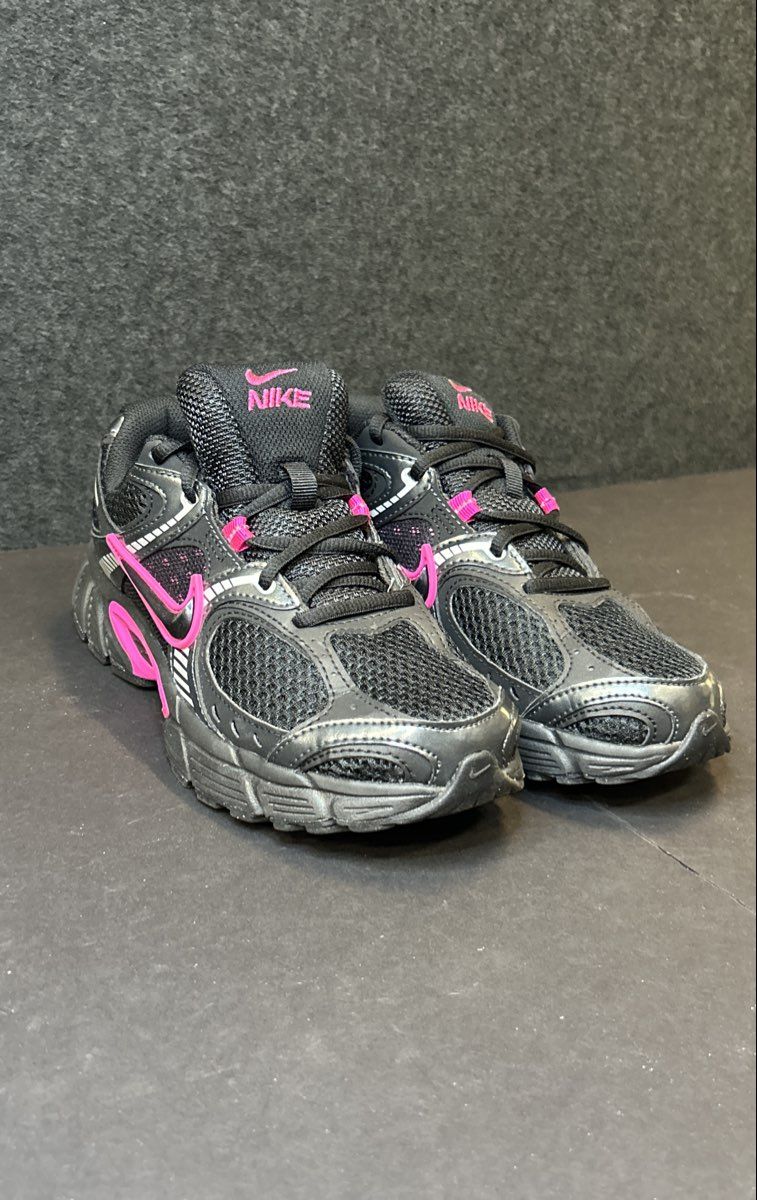 Nike Air Alvord 8 Black Vivid Pink Silver Running Shoes Women's Size 6.5
