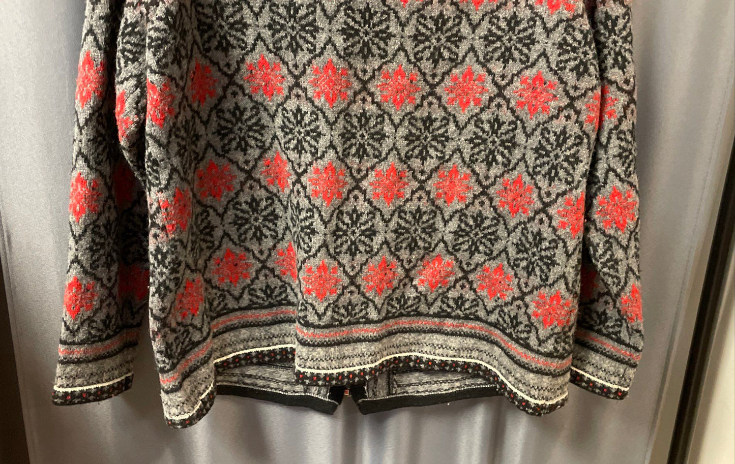 Norm Thompson Women's Gray Red Lambswool Clasped Cardigan Sweater Size XL