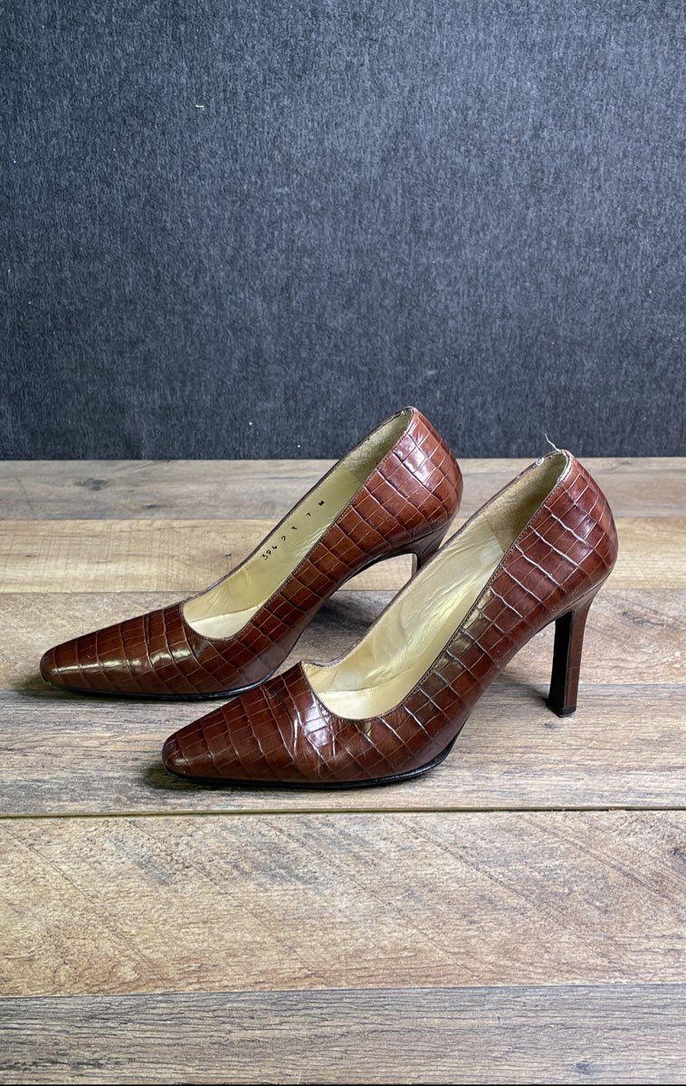 Charles Jourdan Brown Croc Embossed Leather Pointed Toe Pumps Size 7