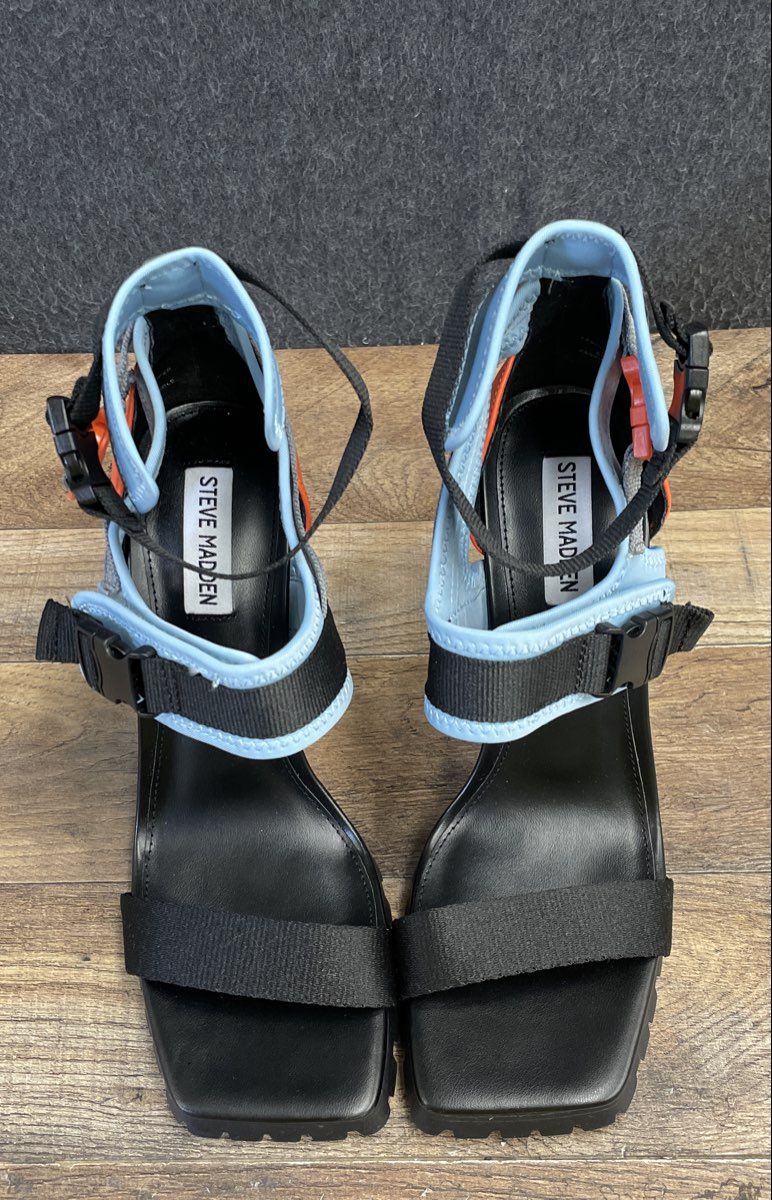 Steve Madden Viable Multi Utility Buckle Stiletto Lug Sole Sandals Size 9
