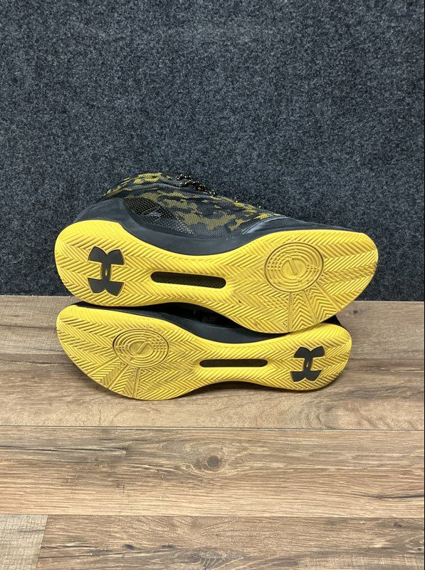 Under Armour Curry 3 SC Camo Black Taxi Basketball Shoes Men's Size 10