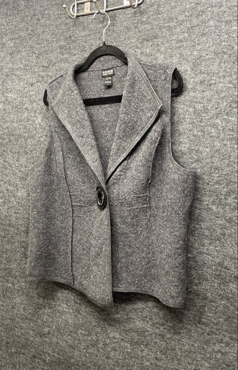 Nomadic Traders Women's Gray 100% Wool Flower Button Asymmetric Vest Sz L