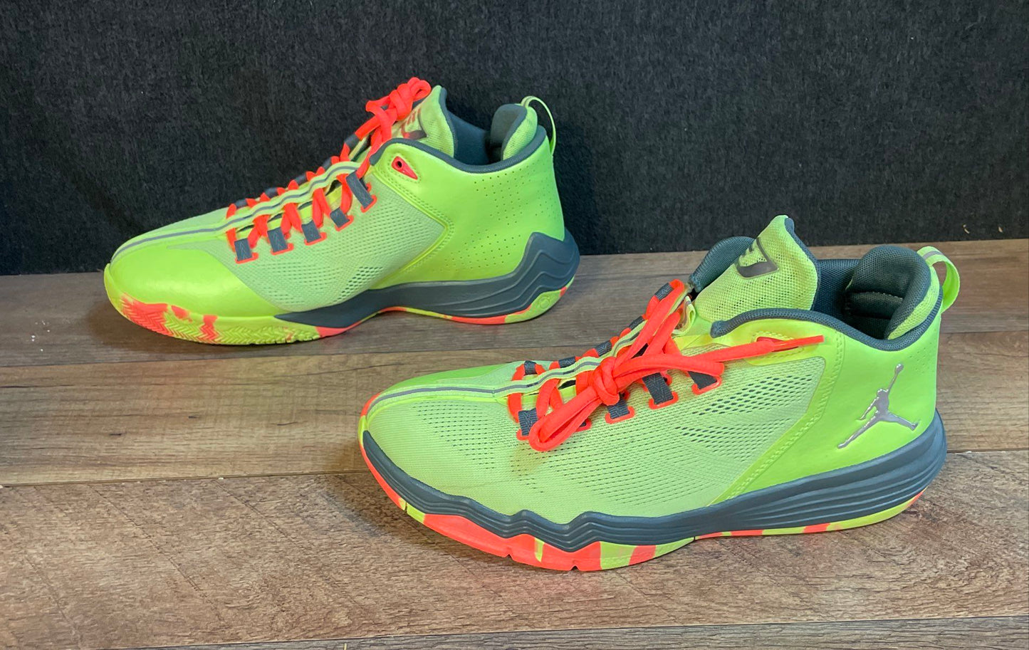 Nike Air Jordan CP3.IX Yellow Ghost Green Hyper Orange Basketball Size 7Y
