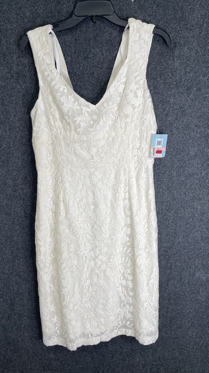 Suzi Chin for Maggy Boutique Women's White Floral Lace V-Neck Dress NWT Sz 10