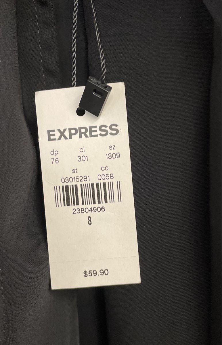 Express Women's Extreme High Rise Shortie Shorts Black NWT Sz 8