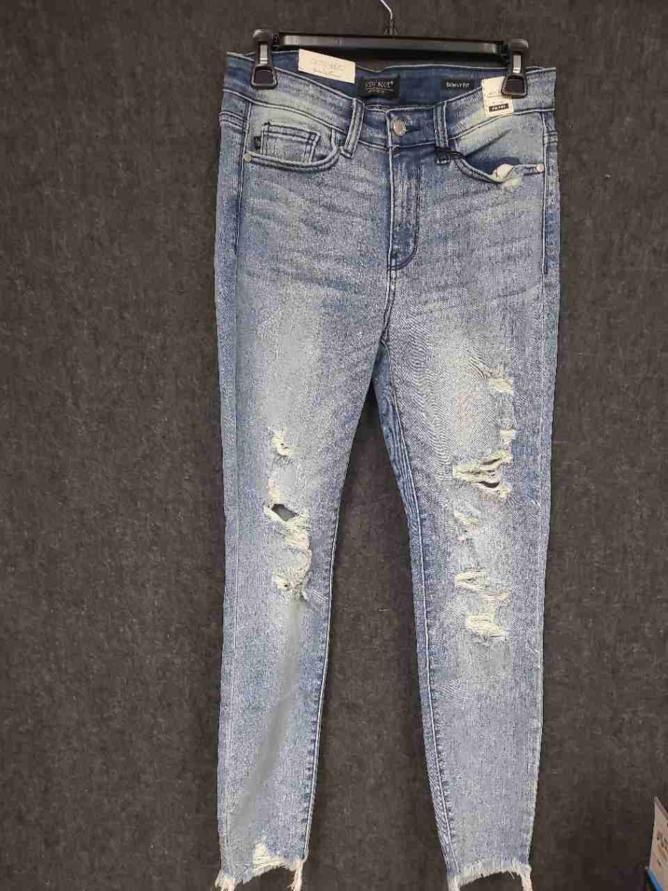 Judy Blue Women's Skinny Fit Light Wash Distressed Jeans Sz 5/27 NWT
