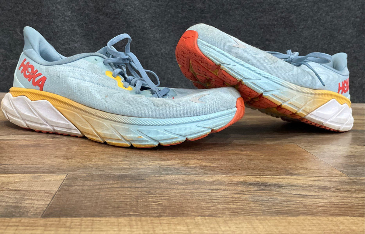 Hoka Arahi 6 Blue Yellow Orange Running Shoes Size 10D