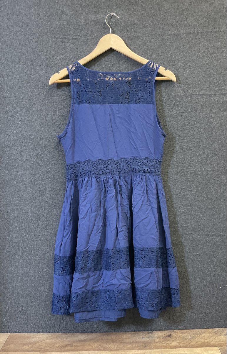 LC Lauren Conrad Women's Blue Lace Trimmed Sleeveless Fit & Flare Dress Sz 10