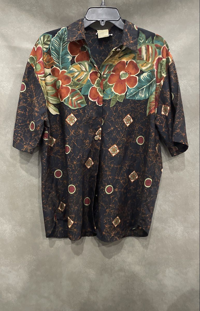 Vintage 90s Box Office Women's Black Floral Button Up Shirt Made in USA Sz M