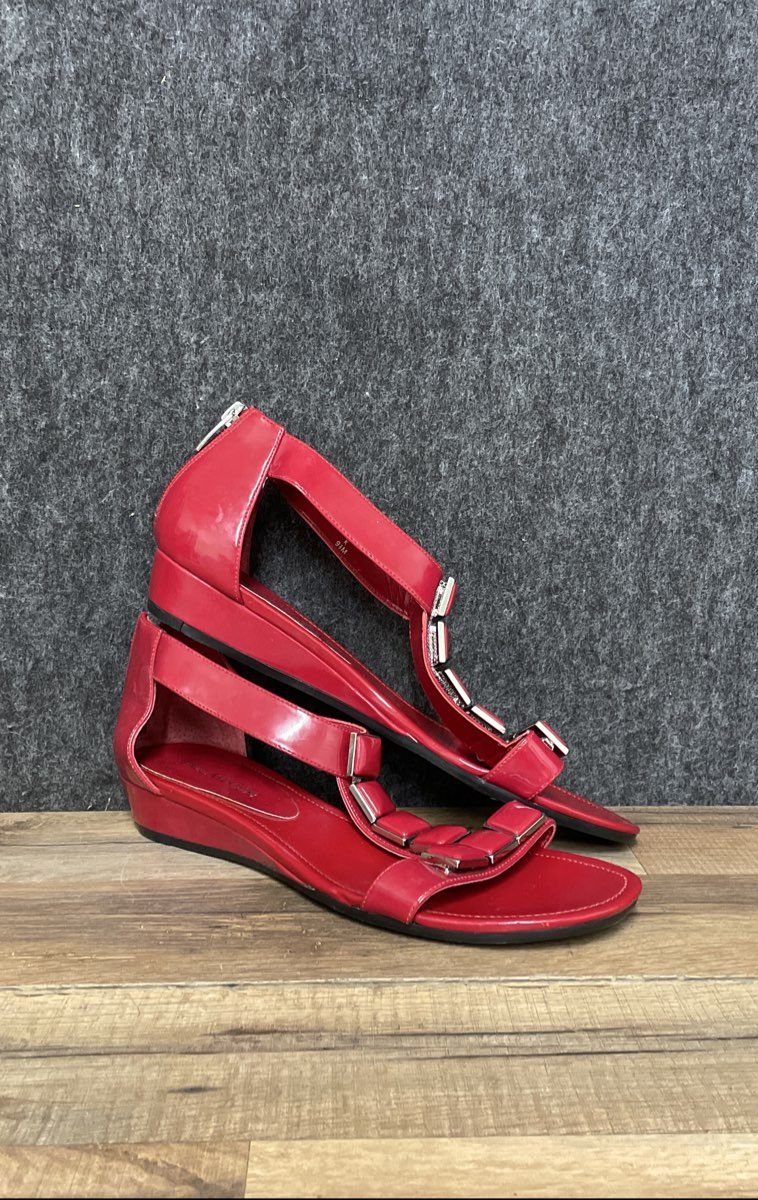 Enzo Angiolini Bright Red Patent T-Strap Embellished Wedge Sandals Size 9.5 M