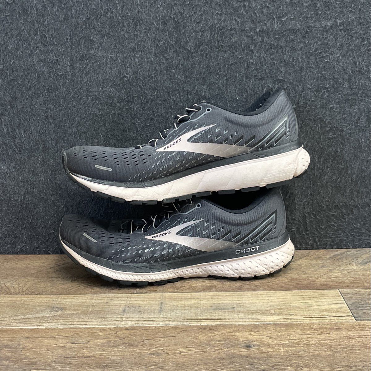 Brooks Ghost 13 Ebony Black Anthracite Women's Running Shoes Size 8
