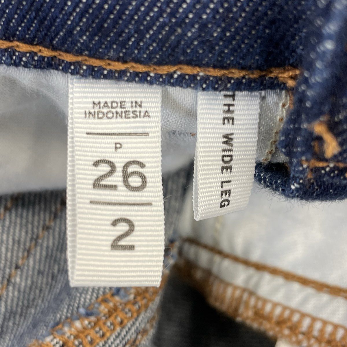 LOFT Women's Dark Wash Wide Leg 5-Button Fly Cuffed Petite Jeans Sz 26/2
