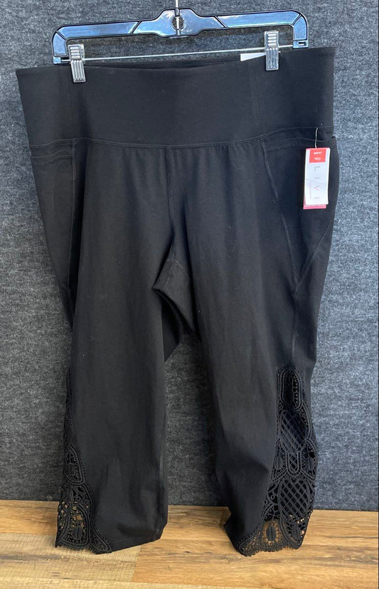 LIVI Women's Black Power Leggings Capri Crochet Hem Pockets Sz 18/20 NWT