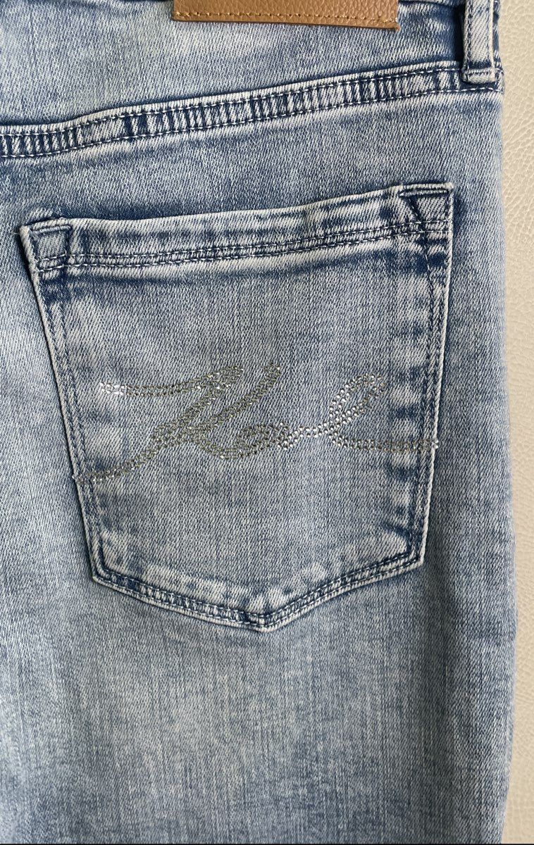 Karl Lagerfeld Women's Light Wash Rhinestone Cuff Cropped High Rise Jeans Sz 4