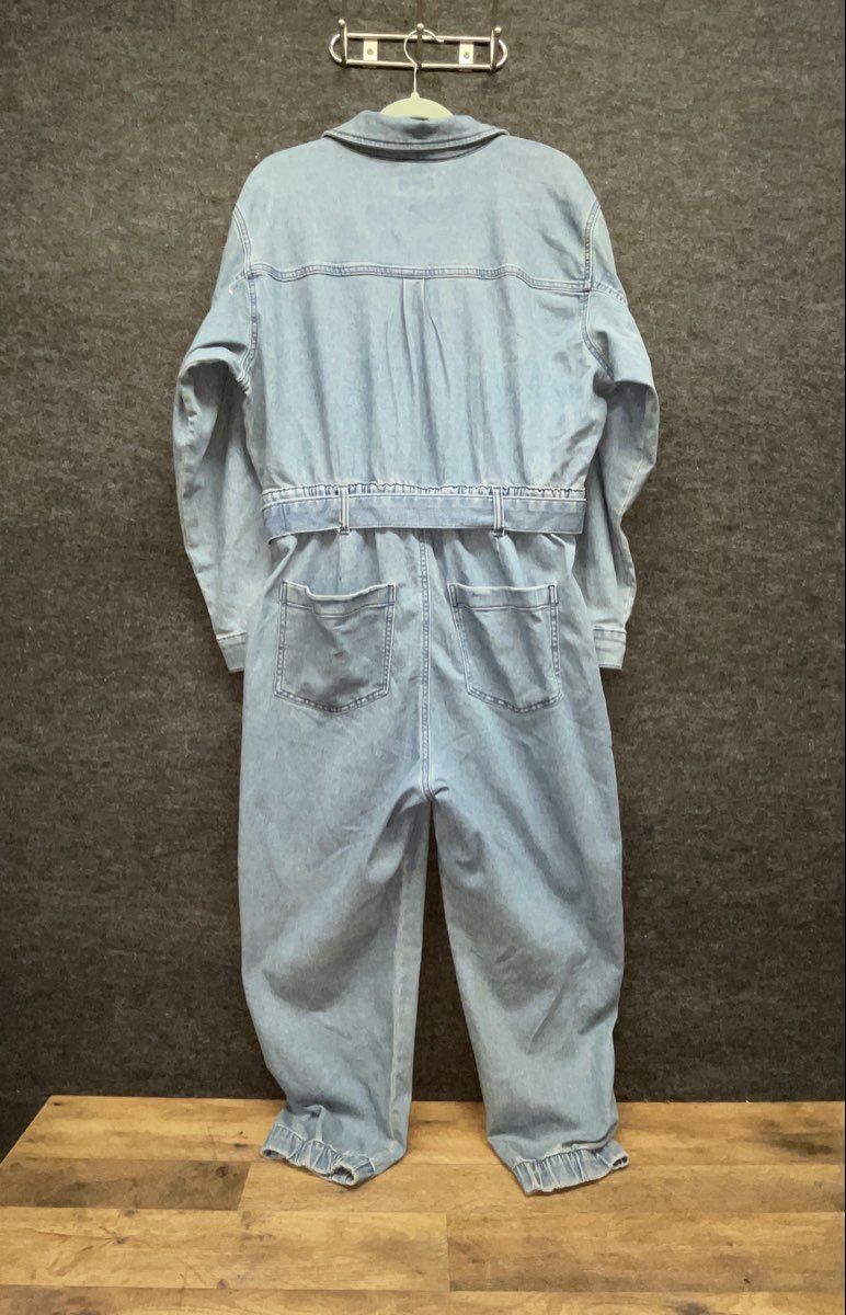 Sofia Jeans by Sofia Vergara Women's Light Wash Blue Denim Jumpsuit Tie Waist L