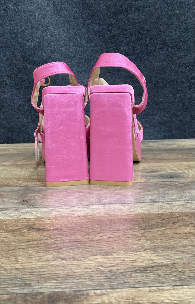 Shein Pink Satin Platform Block Heel Square Toe Sandals Size 7