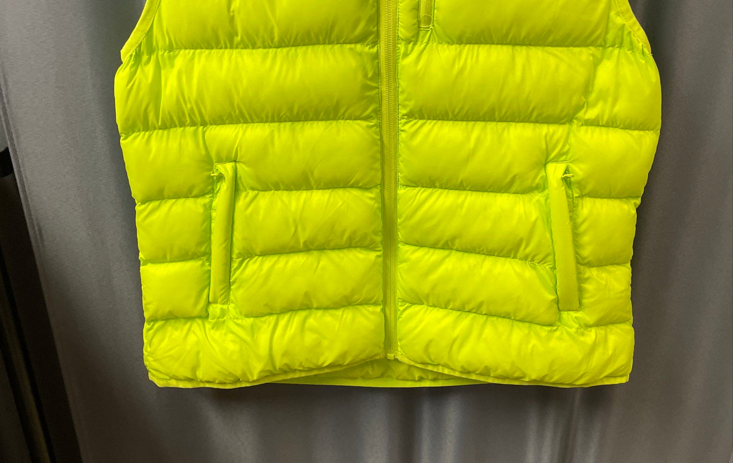 Fabletics Women's Neon Lime Green Quilted Hooded Puffer Vest Full Zip Sz M