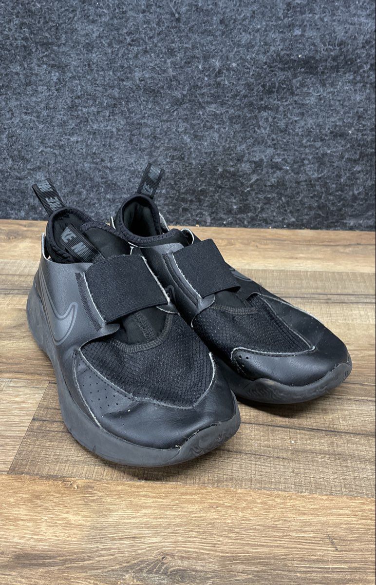 Nike Flex Runner 3 Black Anthracite Kids Running Shoes Size 5Y