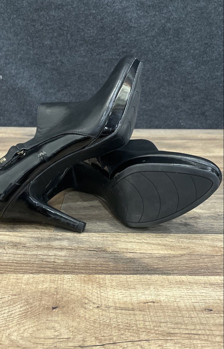 Bandolino Cassion Black Leather Patent Shootie Ankle Boot Heels Size 10M