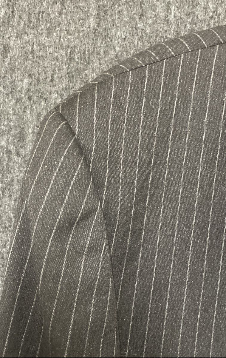 Gieves & Hawkes Savile Row 48R Grey Pinstripe 100% Worsted Wool Sports Jacket