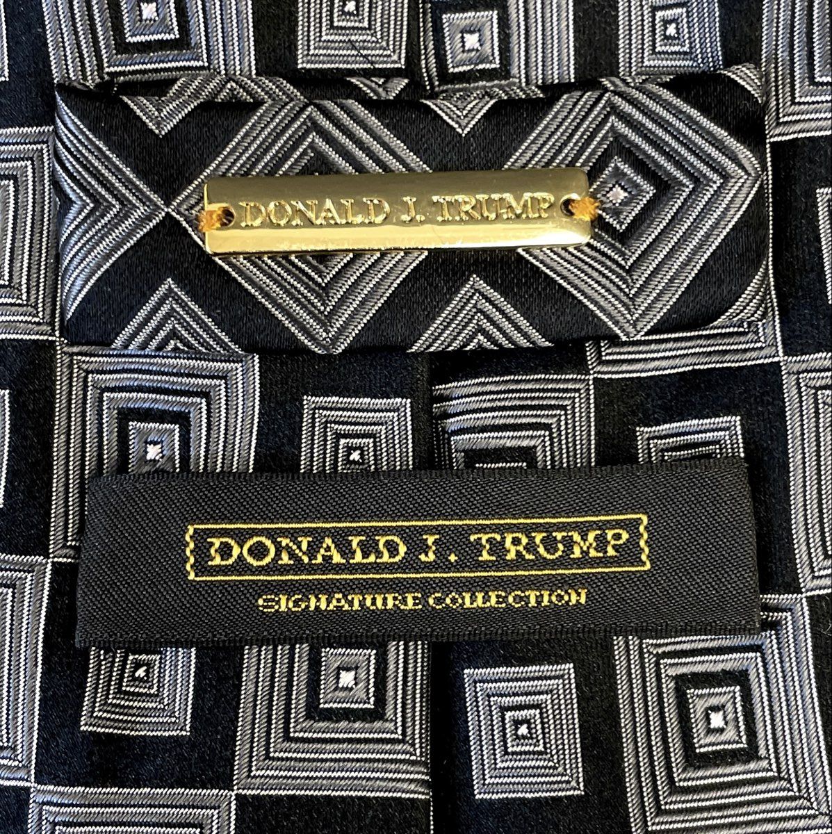 Donald Trump Men's Black Gray Geometric Silk Tie Signature Collection