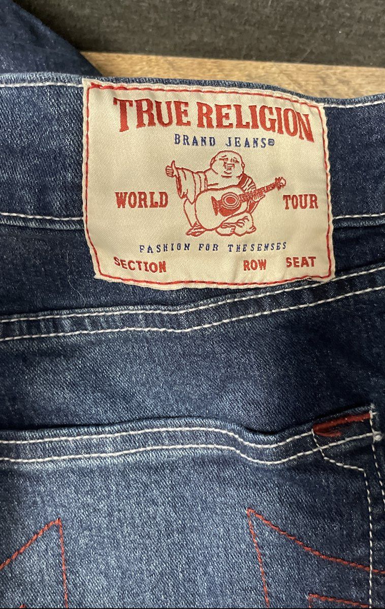 True Religion Men's Rocco Relaxed Skinny Blue Wash Red Horseshoe Stitch Jeans 34
