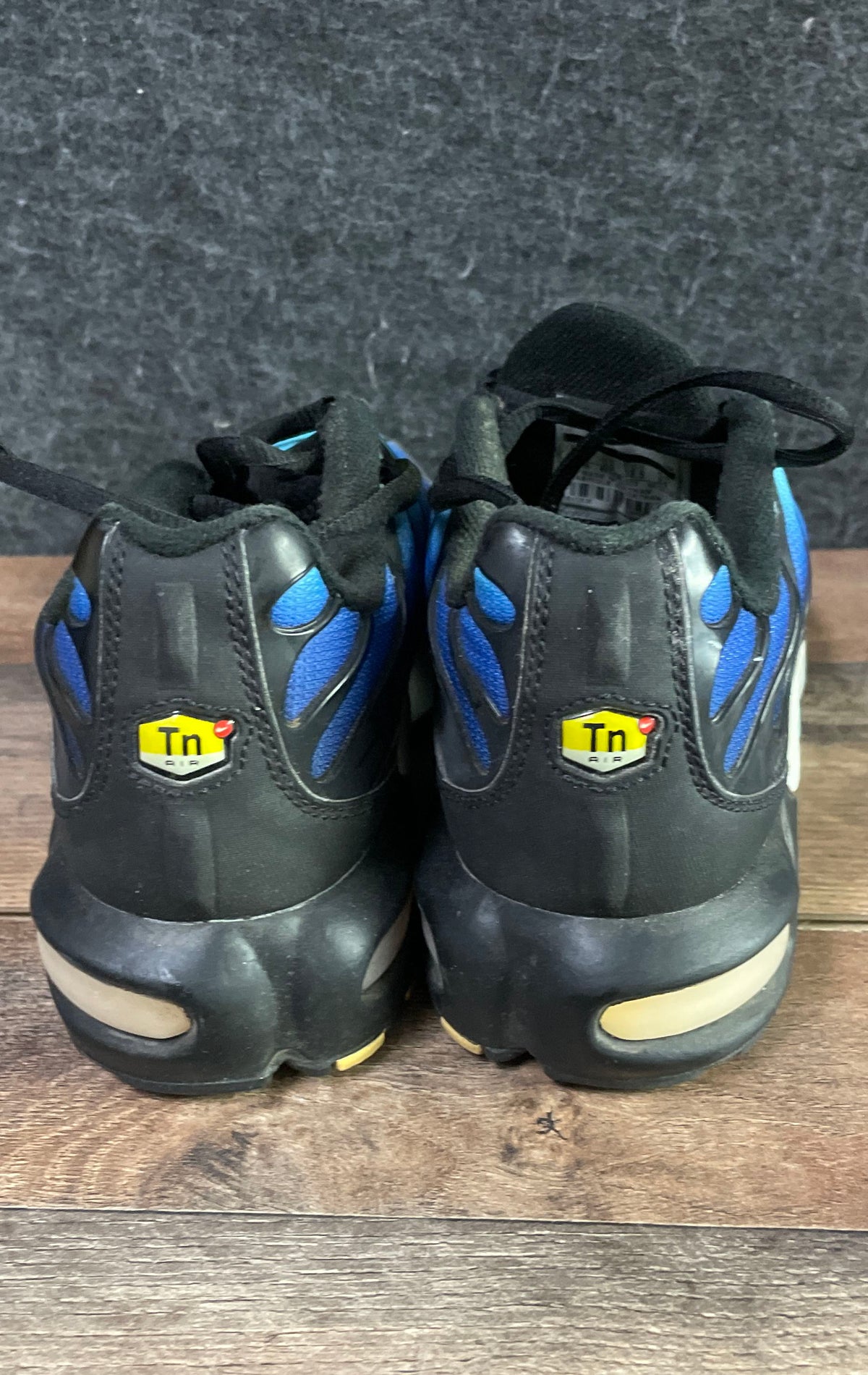 Nike Air Max Plus GS Blue Gradient Black Sneakers Size 6Y