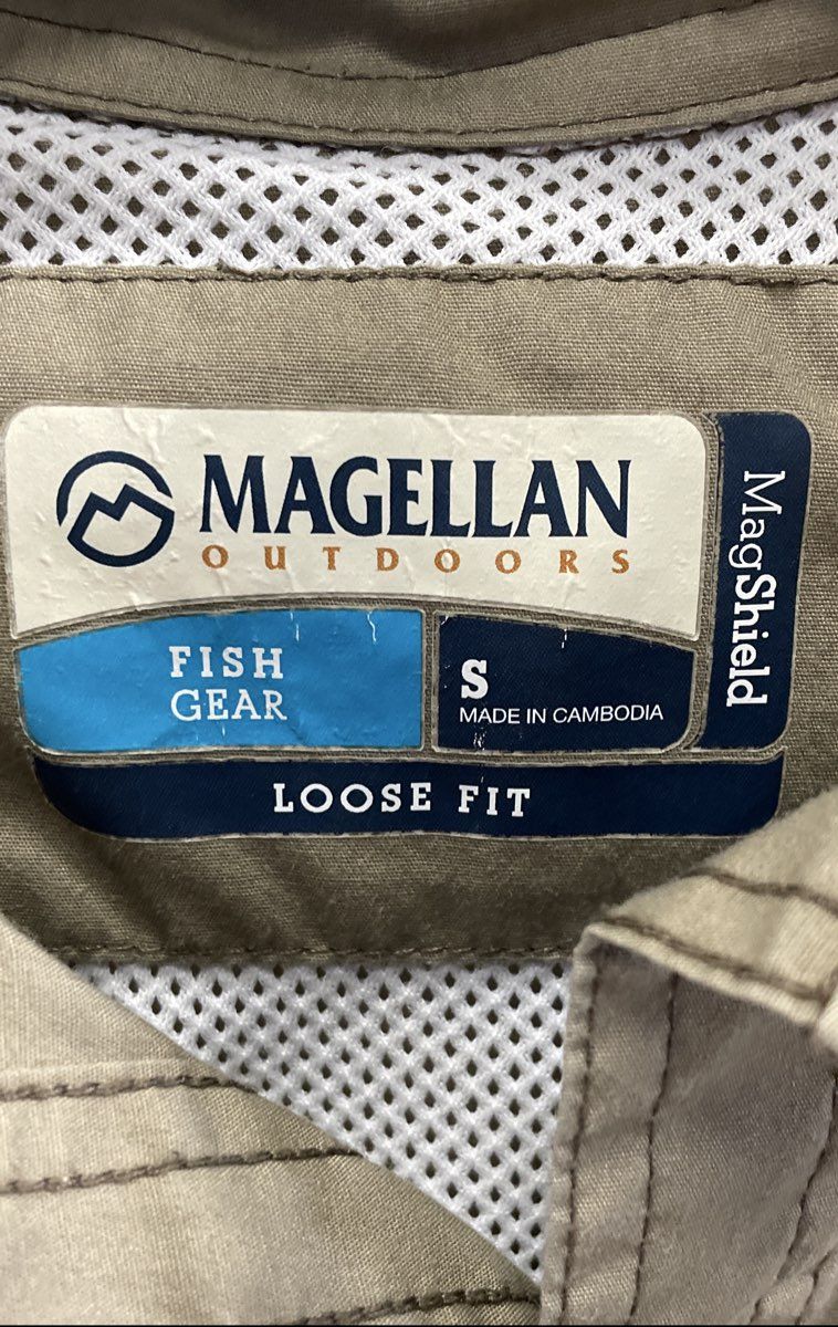 Magellan Men's Beige Fish Gear Loose Fit MagShield Fishing Shirt Sz S