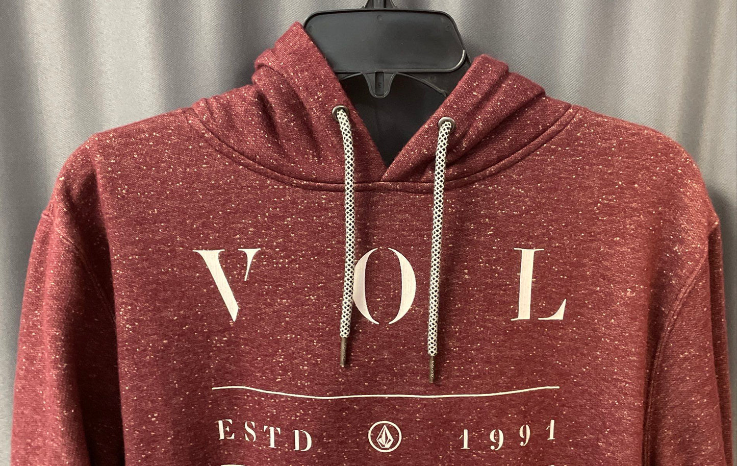 Volcom Men's Burgundy Pullover Hoodie Heathered Speckle Print Sweatshirt Sz M