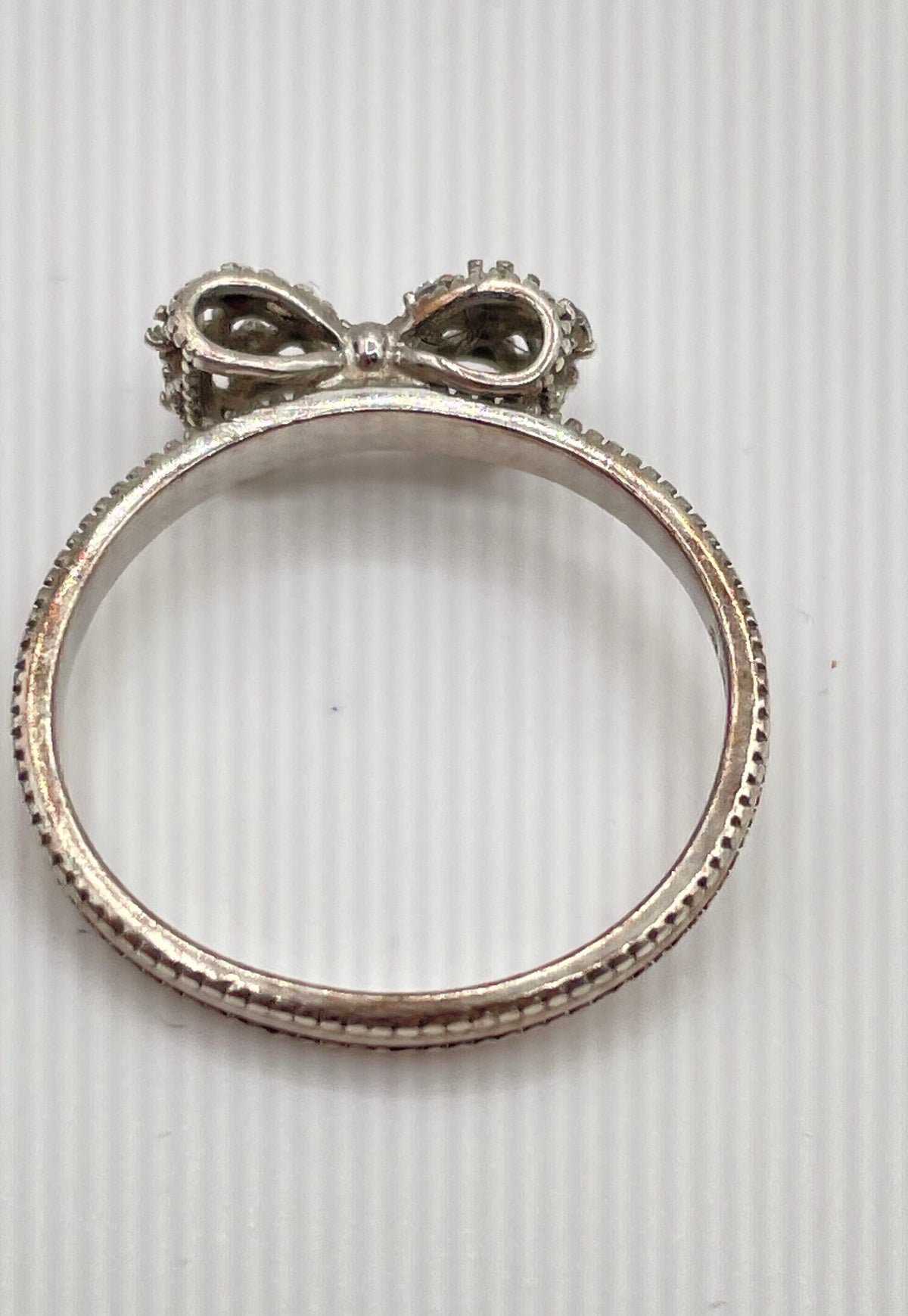 925 Sterling Silver CZ Accent Bow Ribbon Ring 2.1g *Missing Stones*