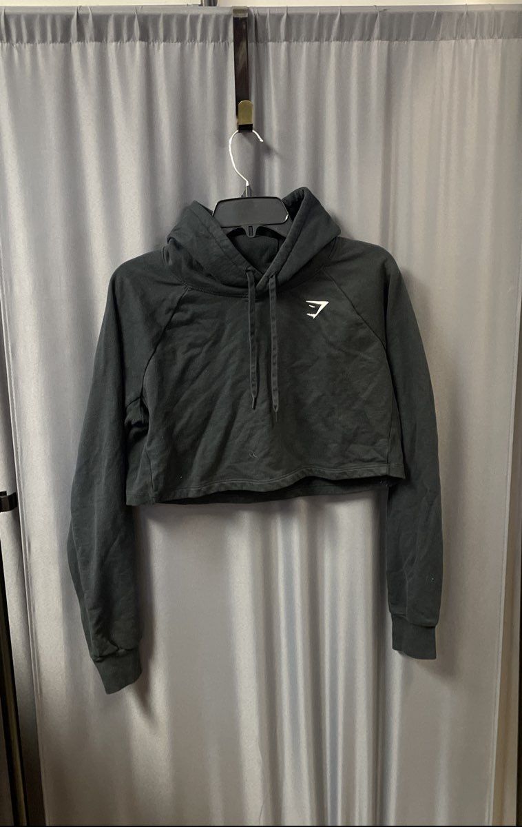 Gymshark Women's Crop Pullover Hoodie Black Activewear Sweatshirt Sz M