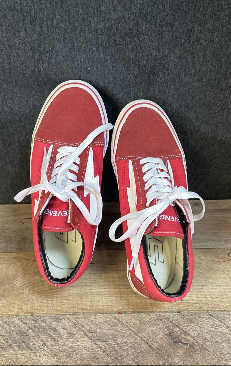 Revenge x Storm Red White Bolt Low Top Skate Sneakers Men's Size 7
