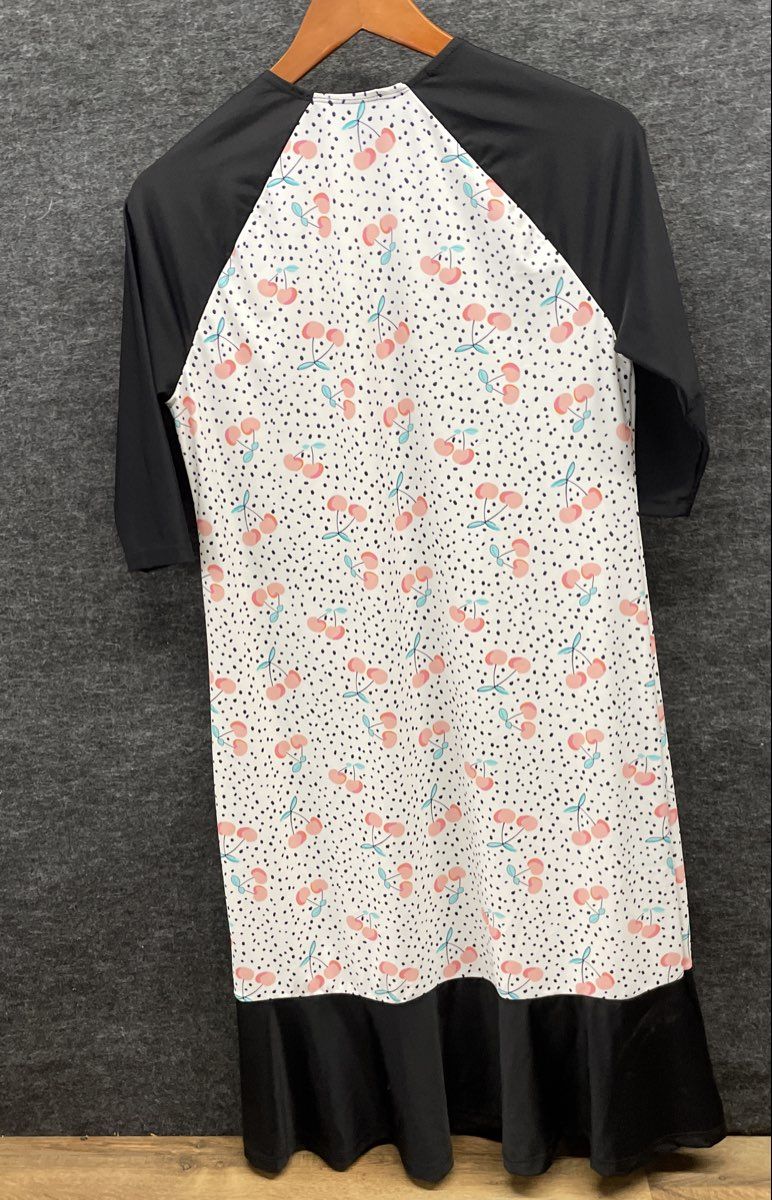 TRY Women's Long Dress Gown White Black Cherry Pattern Raglan Sleeve Ruffle Hem
