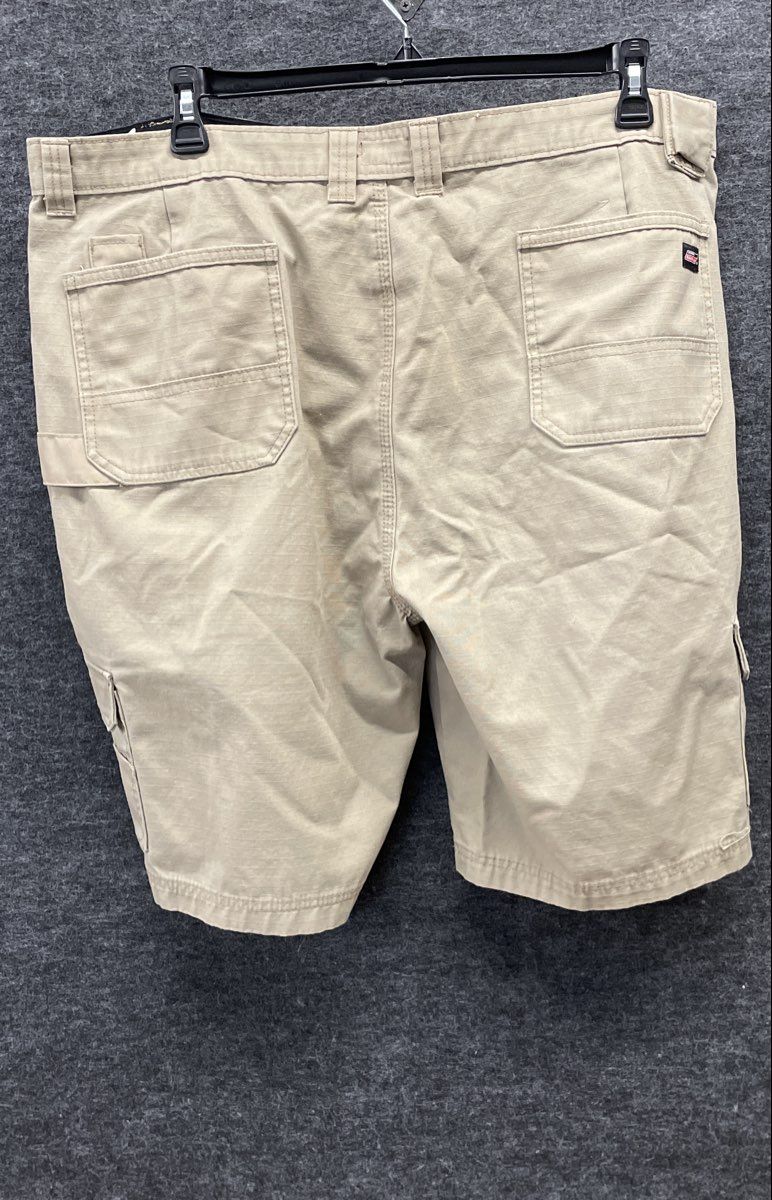 Genuine Dickies Men's Cargo Shorts Tan Khaki Cotton Blend Workwear Size 42