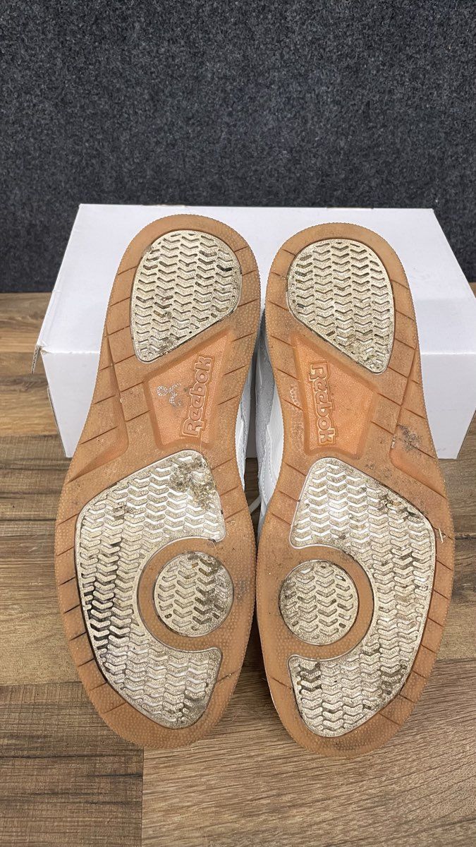 Reebok Court Advance White Grey Gum Low Top Sneakers Women's Size 8.5