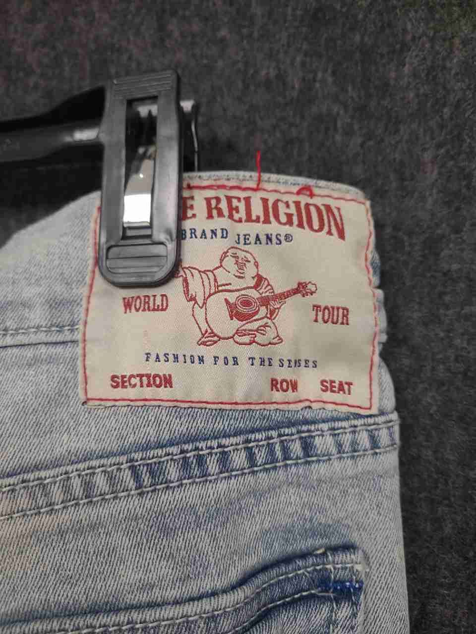 True Religion Men's Ricky Relaxed Straight Light Wash Blue Denim Jeans Size 36