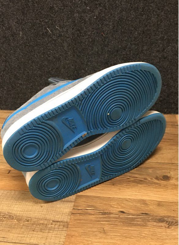 Nike Suketo Cool Grey Gamma Blue Low Top Sneakers Youth Size 7Y