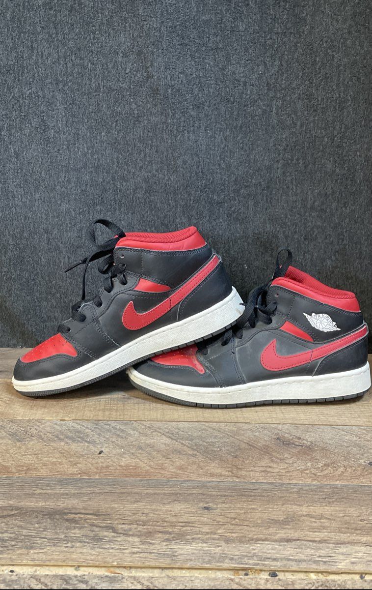 Nike Air Jordan 1 Mid GS Black Gym Red White Bred Sneakers Size 5.5Y