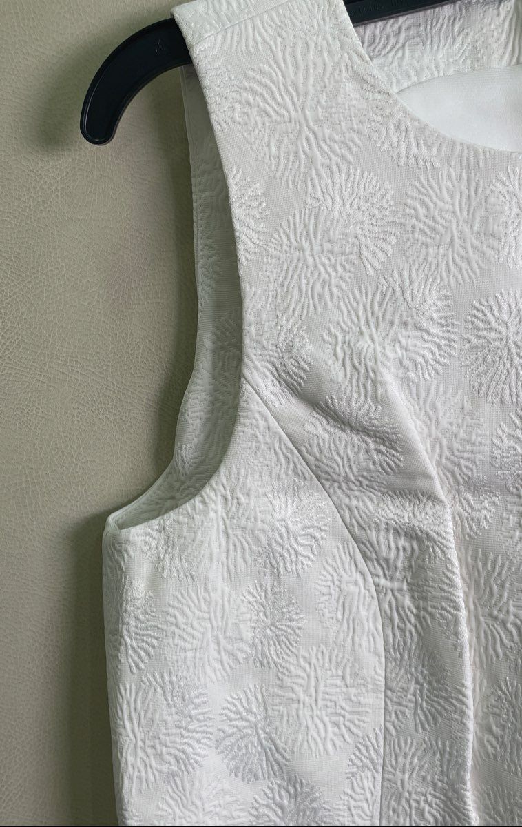 Michael Kors Women's White Textured Jacquard Sleeveless Sheath Dress Size 6