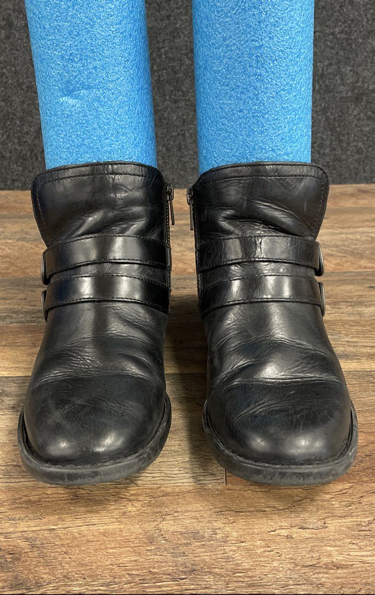 Born Black Leather Moto Buckle Side Zip Ankle Boots Women's Size 9