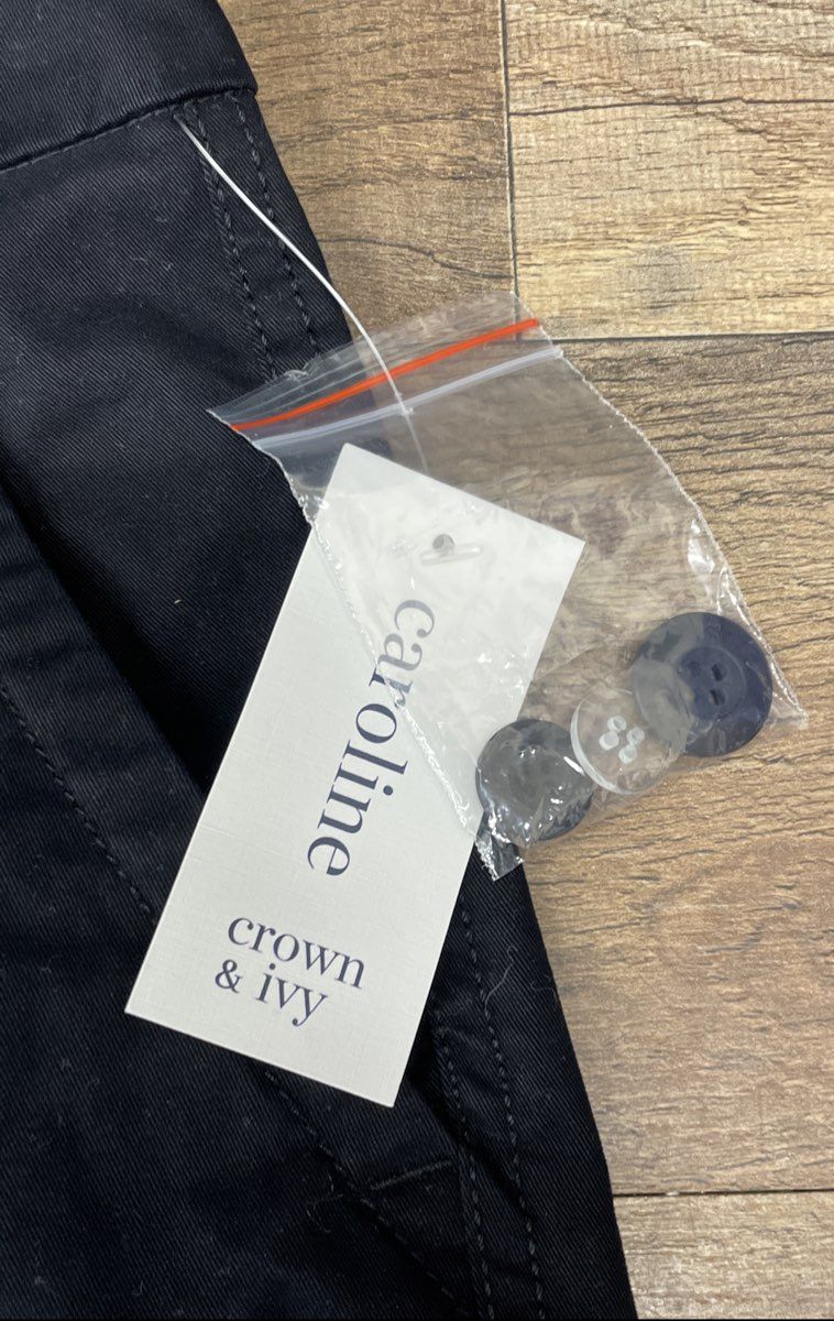 Crown & Ivy Women's Black Caroline Core Shorts Sz 16W NWT