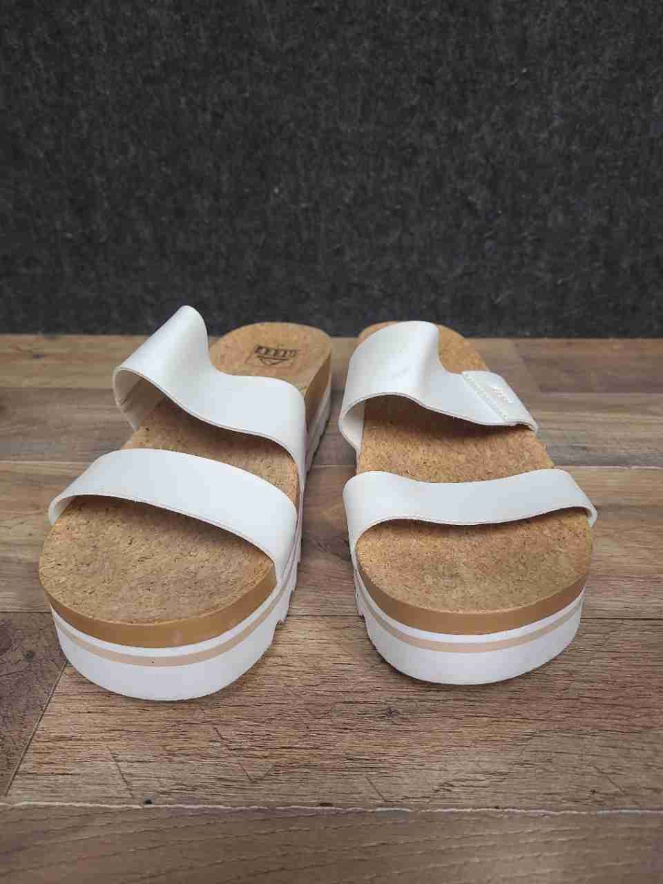 Reef Cushion Vista Hi White Double Strap Platform Sandals Women's Size 10
