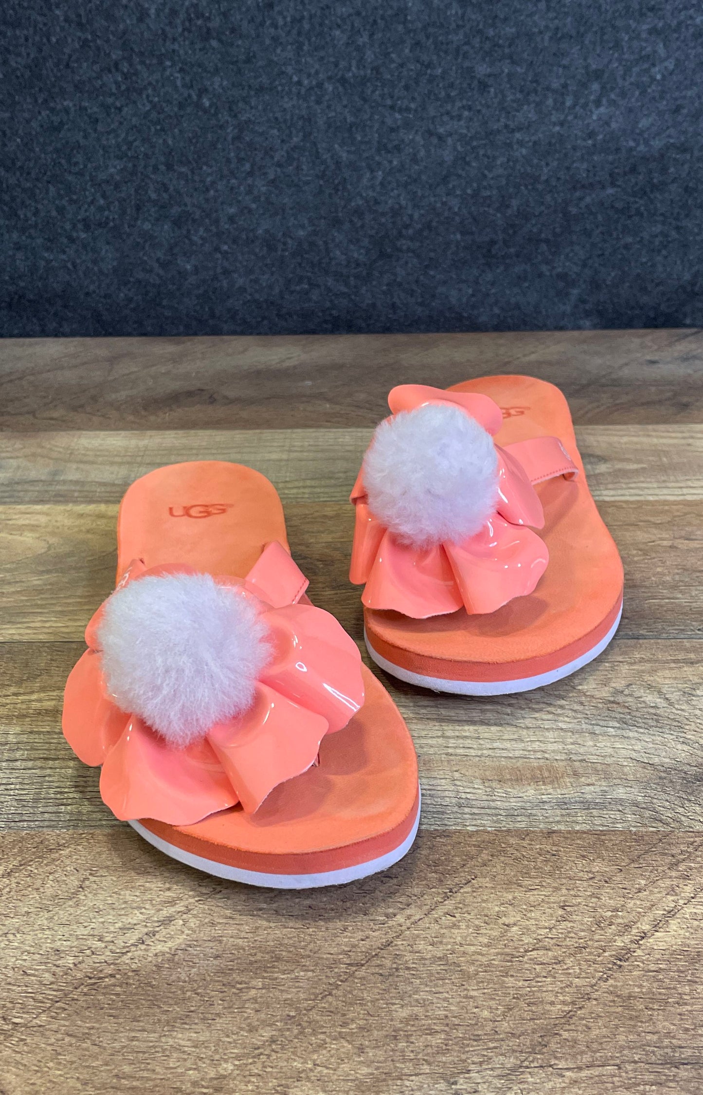 UGG Holly Orange Patent Flower Pom Sandals Flip Flops Women's Size 6