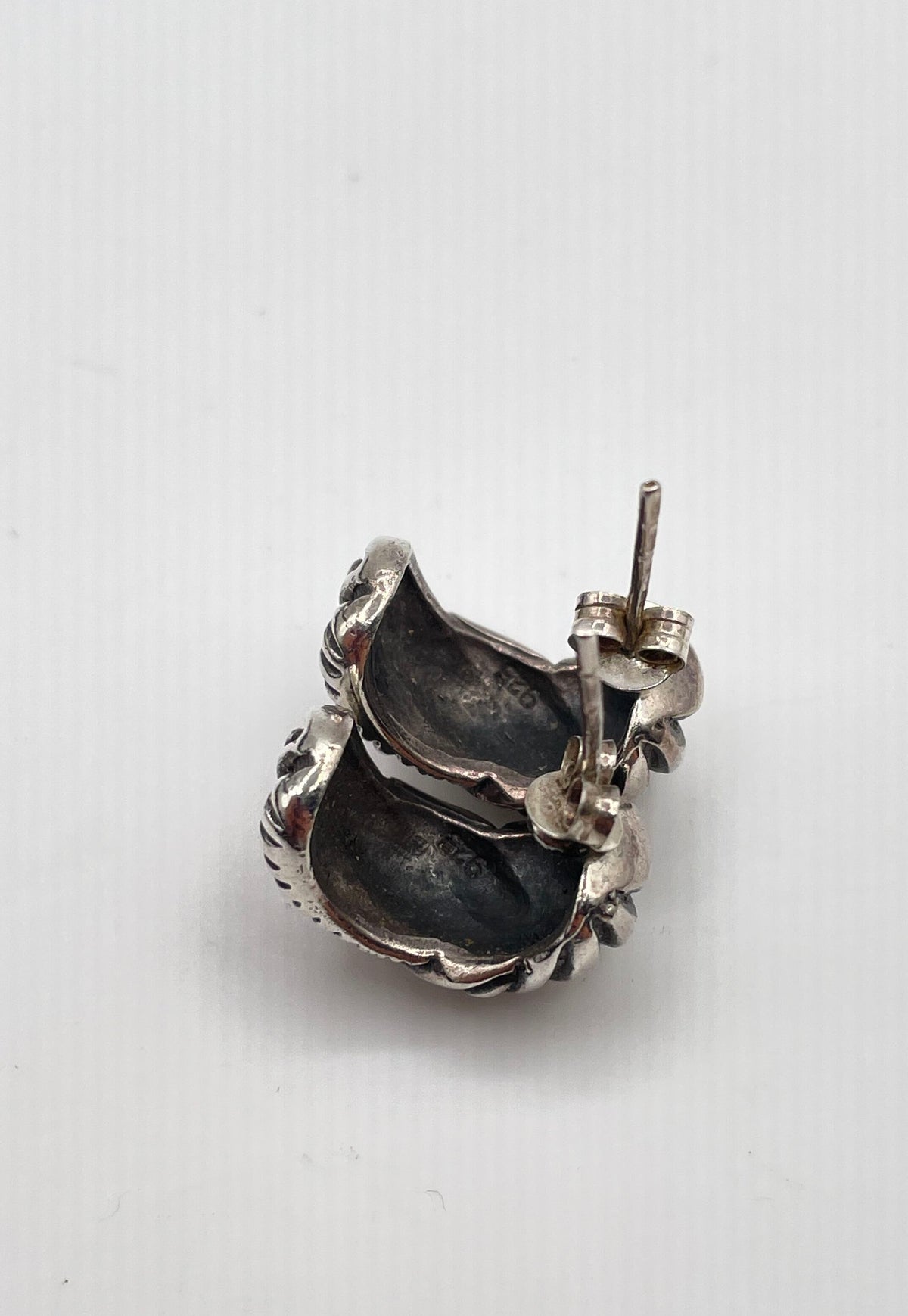 925 Sterling Silver Twisted Shrimp Huggie Stud Earrings 7.3g