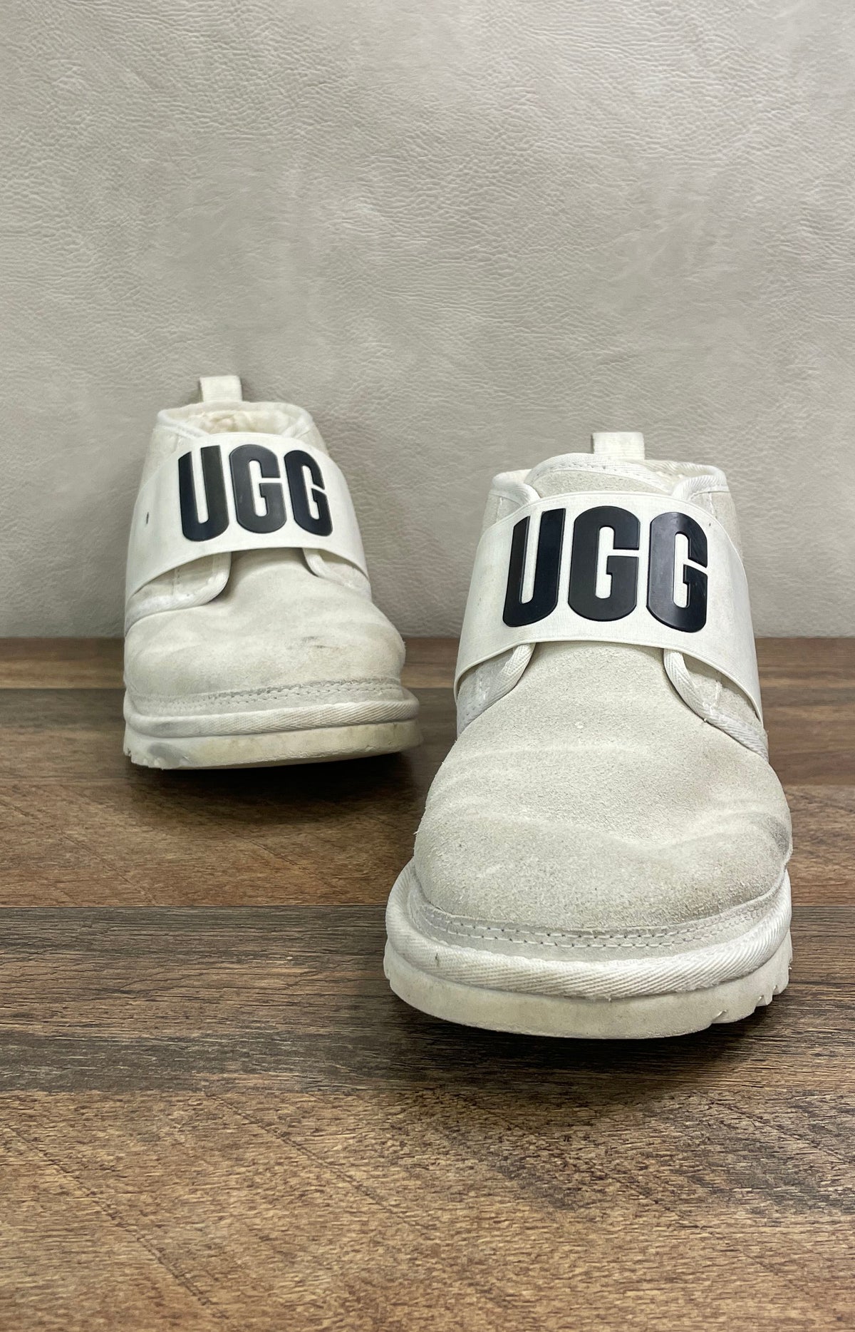 UGG Neumel II Graphic Light Grey Suede Chukka Boots Women's Size 9