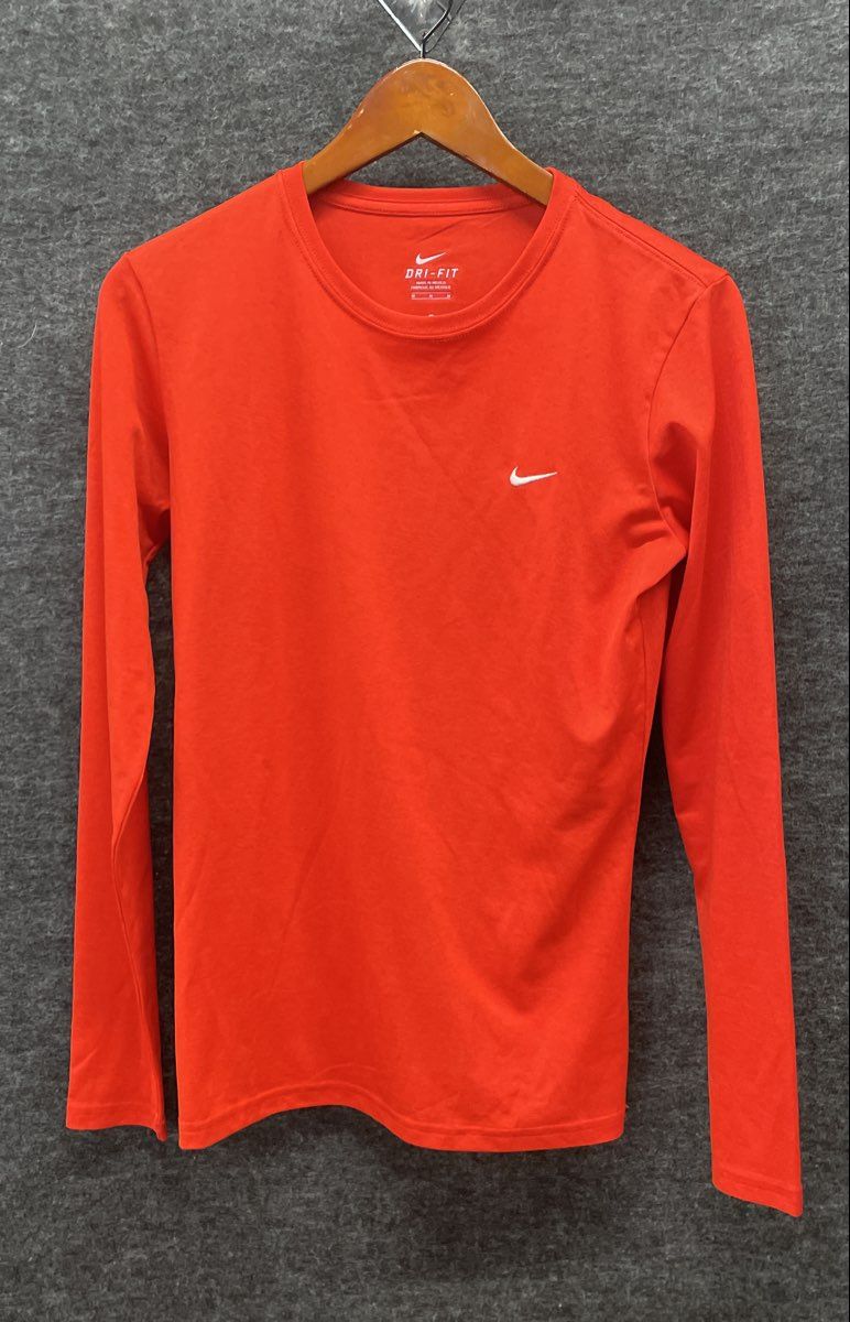 Nike Men's Red Dri-Fit Long Sleeve Performance Activewear Shirt Size M