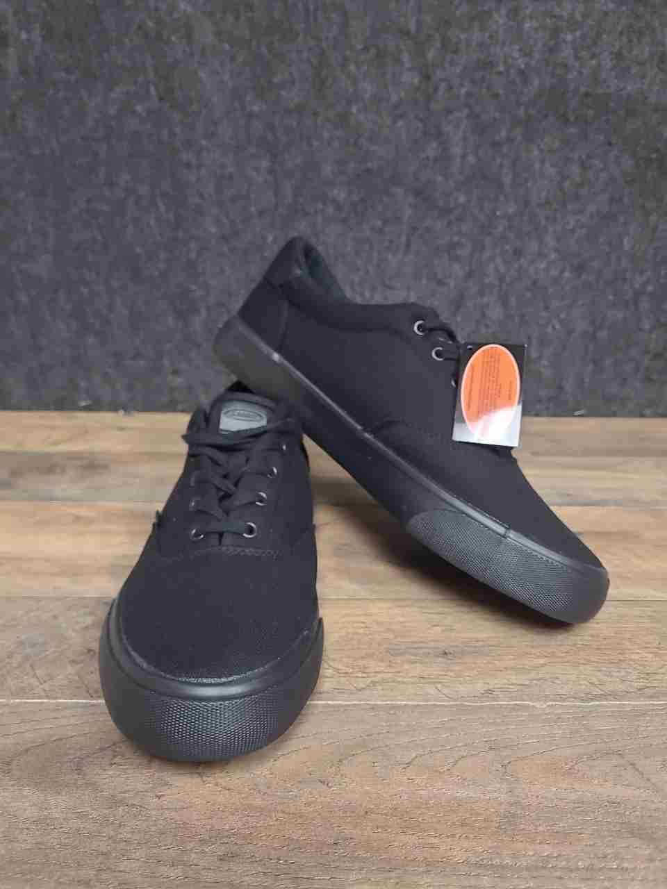 Lugz Flip Triple Black Low Top Canvas Sneakers Men's Size 9 NWT
