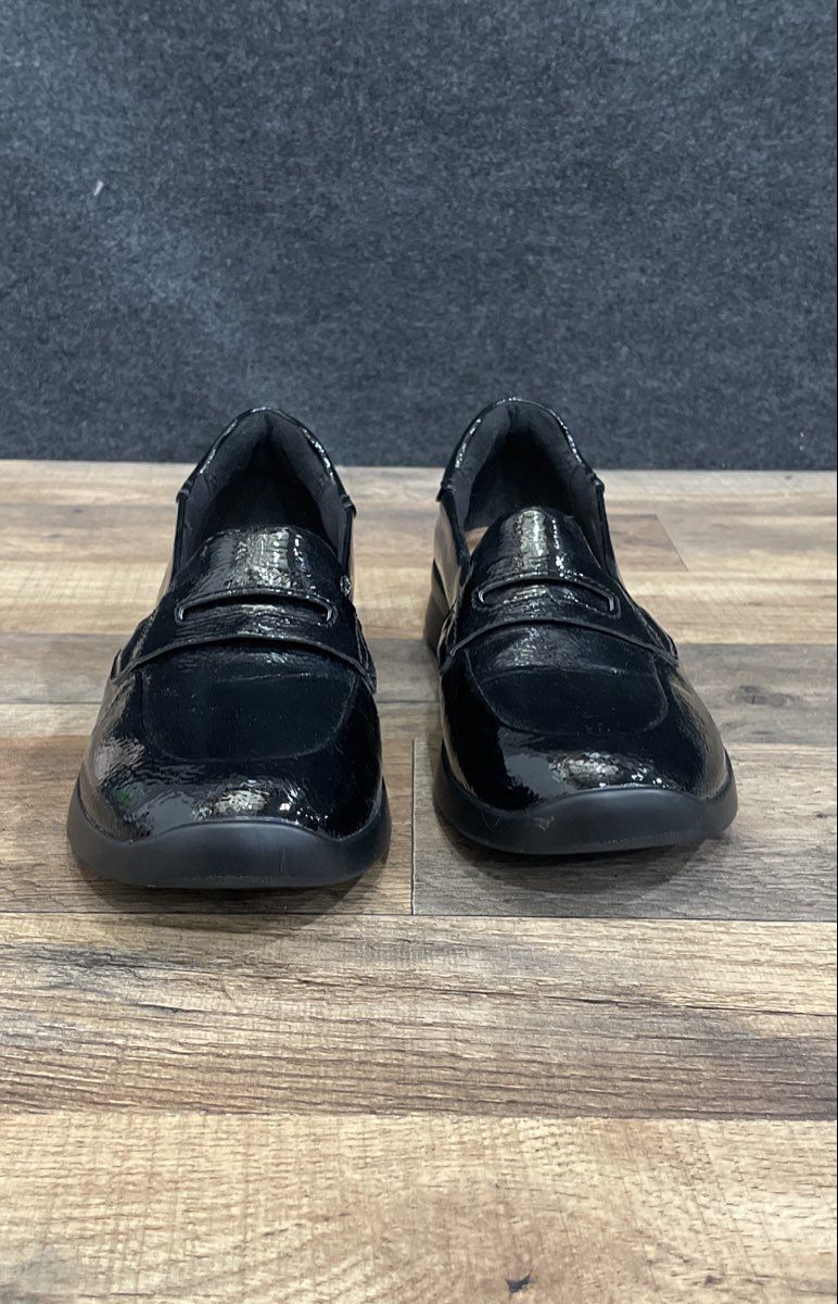 Clarks Collection Sharon Dasher Black Patent Loafers Women's Size 8.5 M