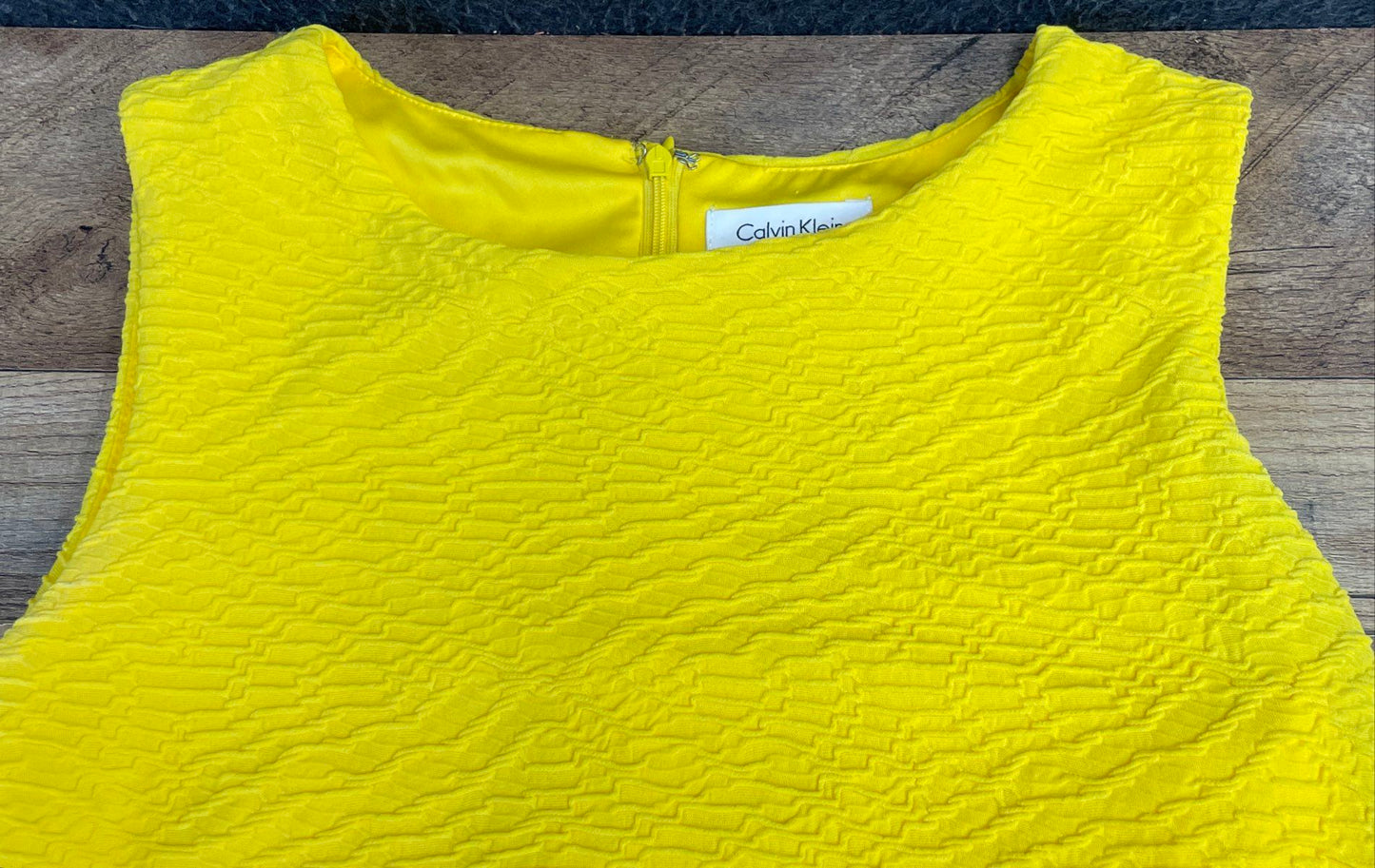 Calvin Klein Women's Textured Yellow Sleeveless Sheath Dress Sz 10